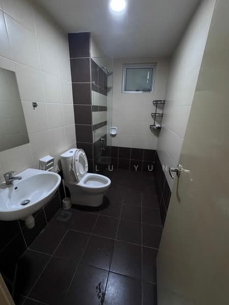 Servis Apartment untuk Disewa di One Sentral Serviced Residence - Han Lu Yung - Bathroom - PropertyGuru.com.my