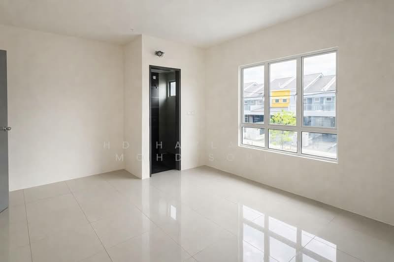 2-storey Terraced House for Sale in Kuala Selangor (Selangor) - Mohd Hazlan bin Mohd Sopi - Interior - PropertyGuru.com.my