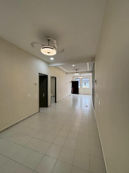 Townhouse for Sale in Kulai (Johor) - Alfred Pee - Corridor - PropertyGuru.com.my