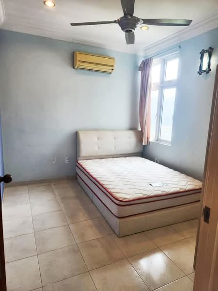 Kondominium untuk Disewa di Bayswater Resort Condominium - Jerry Tan - Bedroom - PropertyGuru.com.my