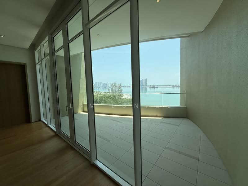 Kondominium untuk Dijual di 8 Gurney (The Shore Condominium) - Lim Eunice - Balcony - PropertyGuru.com.my