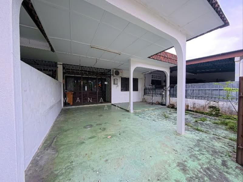 1-storey Terraced House for Sale in Taman Sungai Jelok (Kajang) - Zawana BT Zaidi Ana - Exterior - PropertyGuru.com.my