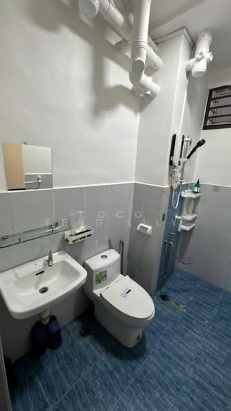 Apartment for Sale at Indah Court Apartment - Coco Feng Lily - Bathroom - PropertyGuru.com.my