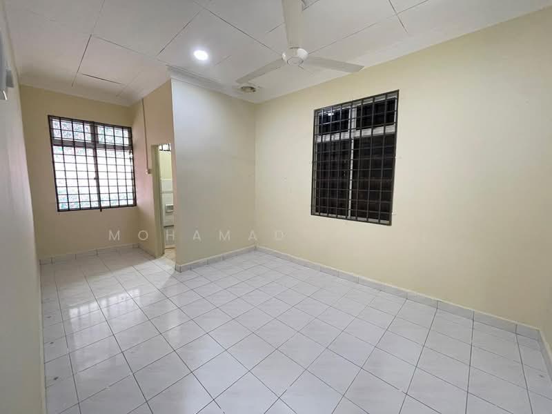 1-storey Terraced House for Sale in Taman Puteri Wangsa (Ulu Tiram) - Mohamad Rahfi - Interior - PropertyGuru.com.my