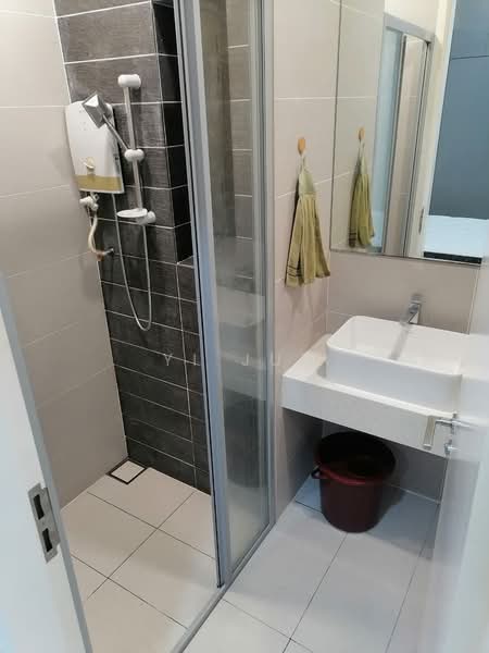 Servis Apartment untuk Disewa di Le Pavillion - Yi Jun - Bathroom - PropertyGuru.com.my