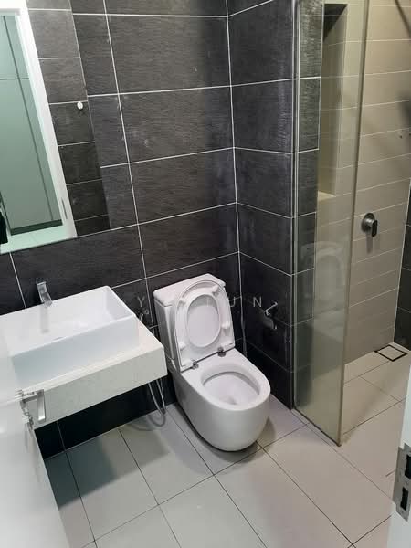 Servis Apartment untuk Disewa di Le Pavillion - Yi Jun - Bathroom - PropertyGuru.com.my