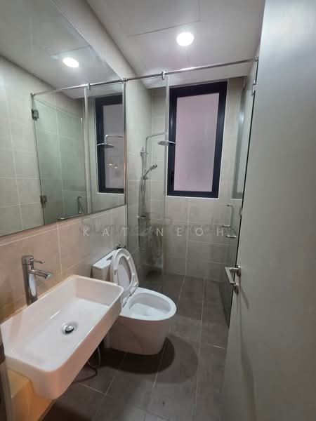 Service Residence for Sale at KL Gateway Premium Residences - KAT NEOH - Bathroom - PropertyGuru.com.my