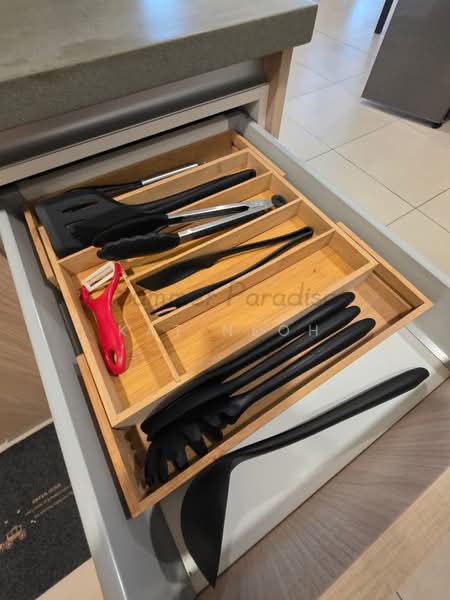 Service Residence for Sale at KL Gateway Premium Residences - KAT NEOH - Kitchen - PropertyGuru.com.my
