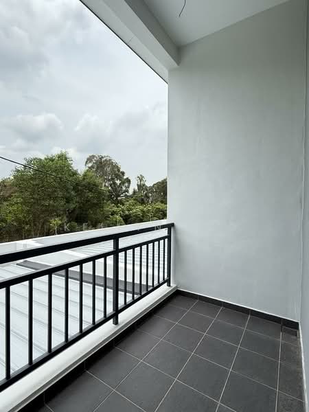 Rumah Teres 2 Tingkat untuk Dijual di Taman Bukit Katil Damai (Bukit Katil) - Kellyn Foo - Balcony - PropertyGuru.com.my