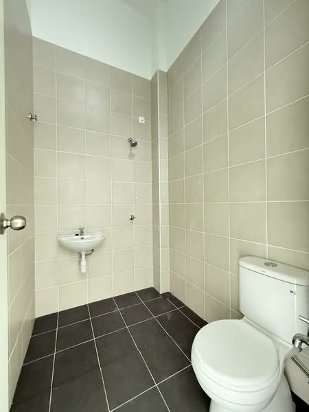 Rumah Teres 2 Tingkat untuk Dijual di Taman Bukit Katil Damai (Bukit Katil) - Kellyn Foo - Bathroom - PropertyGuru.com.my