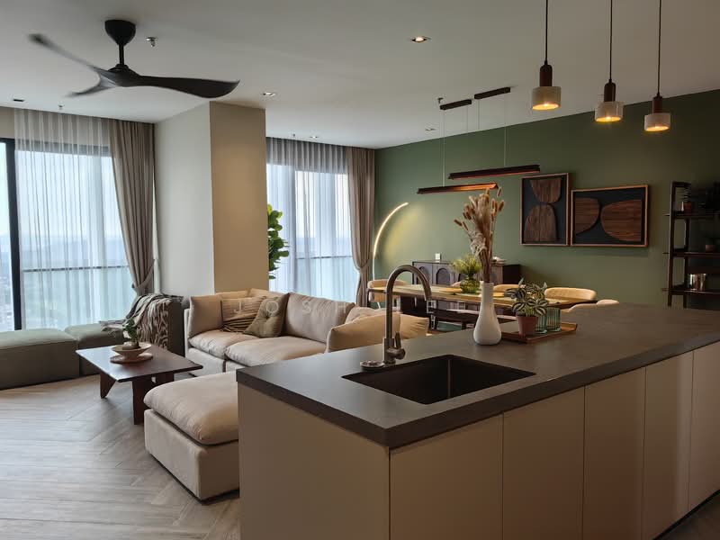 Kediaman Servis untuk Dijual di Lumi Tropicana Serviced Residence - Josh Lee - Living Room - PropertyGuru.com.my