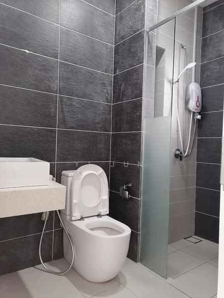 Servis Apartment untuk Disewa di Le Pavillion - Yi Jun - Bathroom - PropertyGuru.com.my