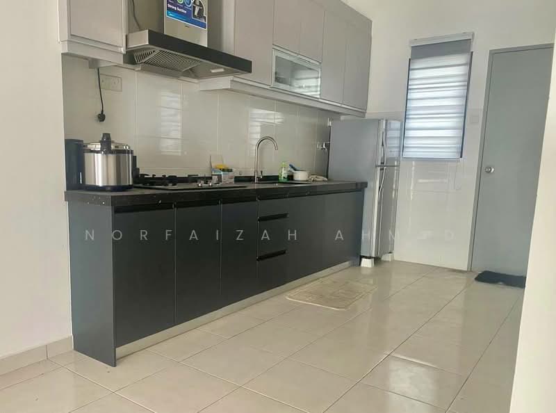 2-storey Terraced House for Sale in Seksyen U13 (Setia Alam) - Norfaizah Ahmad - Kitchen - PropertyGuru.com.my