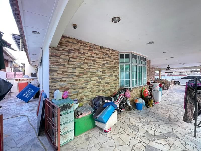 2-storey Terraced House for Sale in Bandar Seri Alam (Masai) - Mohamad Rahfi - Exterior - PropertyGuru.com.my