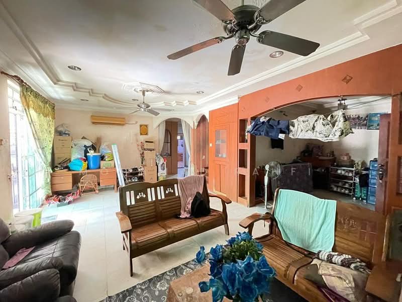 2-storey Terraced House for Sale in Bandar Seri Alam (Masai) - Mohamad Rahfi - Living Room - PropertyGuru.com.my