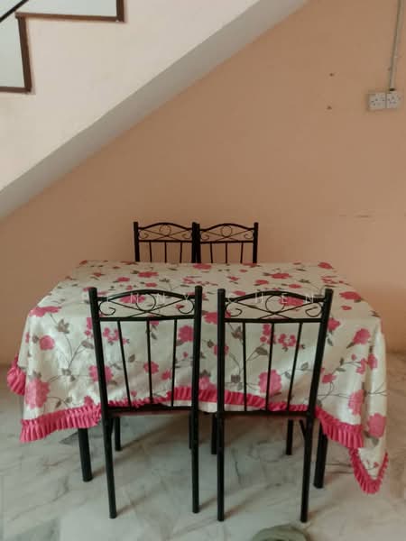 Rumah Teres 2 Tingkat untuk Disewa di Taman Cempaka (Ipoh) - PENNY CHEN - Dining Room - PropertyGuru.com.my