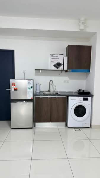 Service Residence for Rent at Lakeview Suites @ Edumetro - Lawrence Ooi - Kitchen - PropertyGuru.com.my