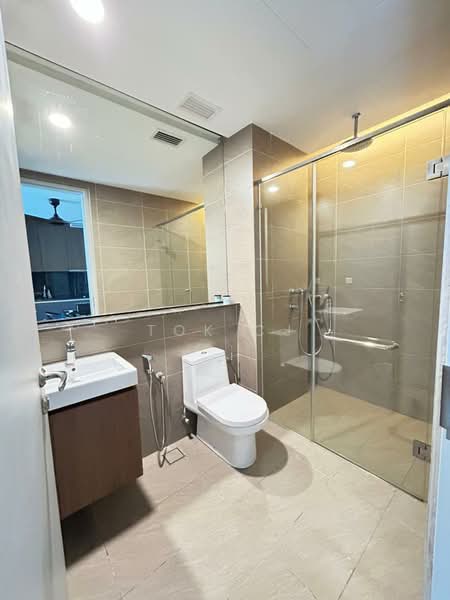 Kondominium untuk Disewa di Grand Medini - Tok CJ - Bathroom - PropertyGuru.com.my