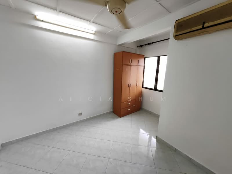 Pangsapuri untuk Dijual di Sri Bayu - Alicia Shum - Bedroom - PropertyGuru.com.my