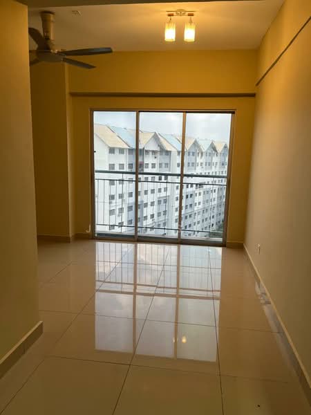 Pangsapuri untuk Disewa di Palm Garden Apartment - Joel Sia - Living Room - PropertyGuru.com.my