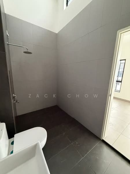 Rumah Teres 2 Tingkat untuk Dijual di Taman Eco Cascadia (Tebrau) - Zack Chow - Bathroom - PropertyGuru.com.my