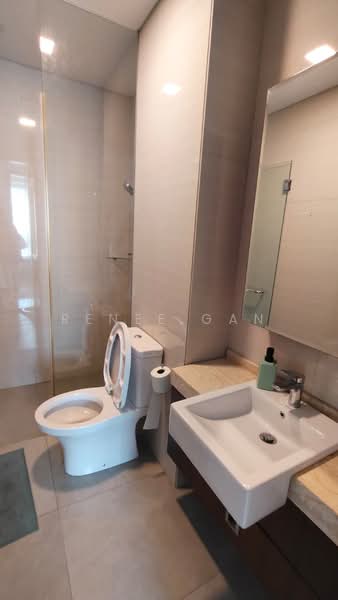 Servis Apartment untuk Disewa di Puteri Cove Residences - Renee Gan - Bathroom - PropertyGuru.com.my