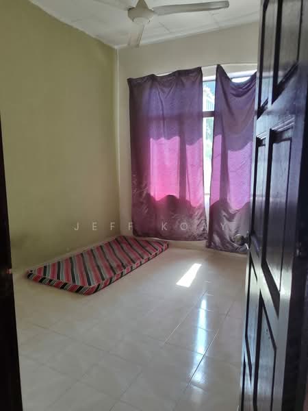 Rumah Teres 1 Tingkat untuk Disewa di Taman Cegar (Simpang Ampat) - Jeff Koay - Bedroom - PropertyGuru.com.my
