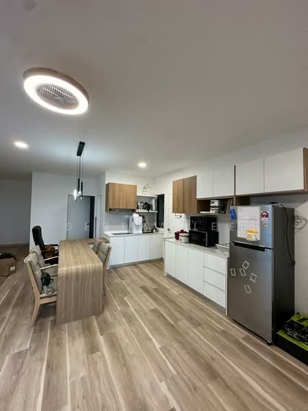 Service Residence for Rent at AraTre' Residences - Serena Lee - Kitchen - PropertyGuru.com.my