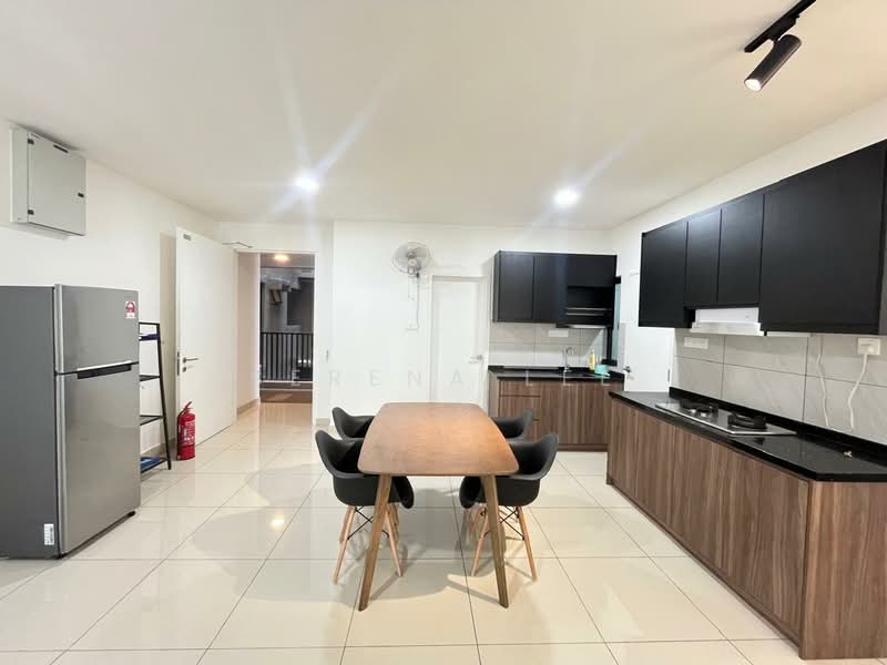 Servis Apartment untuk Disewa di AraTre' Residences - Serena Lee - Kitchen - PropertyGuru.com.my