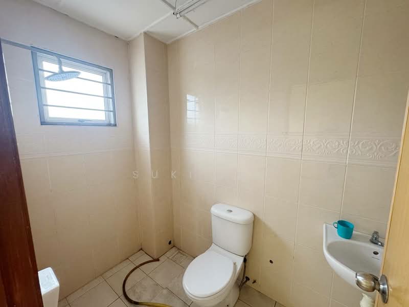 Semi-Detached House for Sale in Kepong (Kuala Lumpur) - Suki Tan - Bathroom - PropertyGuru.com.my