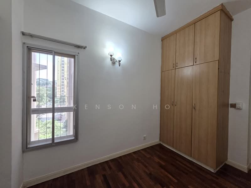 Kondominium untuk Dijual di Seri Maya Condominium - Kenson Ho - Bedroom - PropertyGuru.com.my