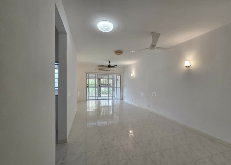 Kondominium untuk Dijual di Seri Maya Condominium - Kenson Ho - Living Room - PropertyGuru.com.my