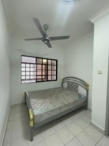 1.5-storey Terraced House for Sale in Taman Pelangi Indah (Ulu Tiram) - Janlly Jong - Bedroom - PropertyGuru.com.my