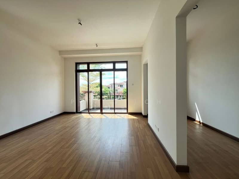 Rumah Teres 2 Tingkat untuk Dijual di Diamond City (Semenyih) - Penny Loh - Living Room - PropertyGuru.com.my