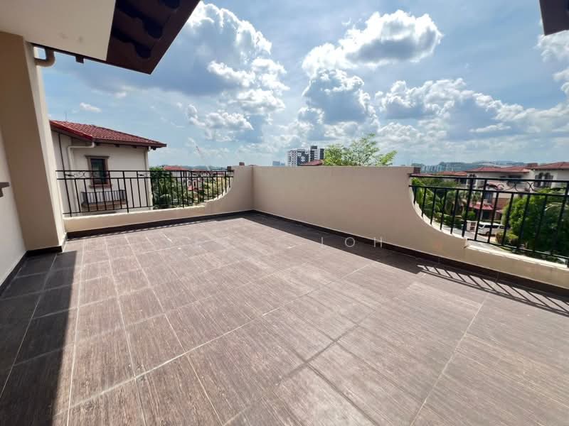 Rumah Teres 2 Tingkat untuk Dijual di Diamond City (Semenyih) - Penny Loh - Balcony - PropertyGuru.com.my