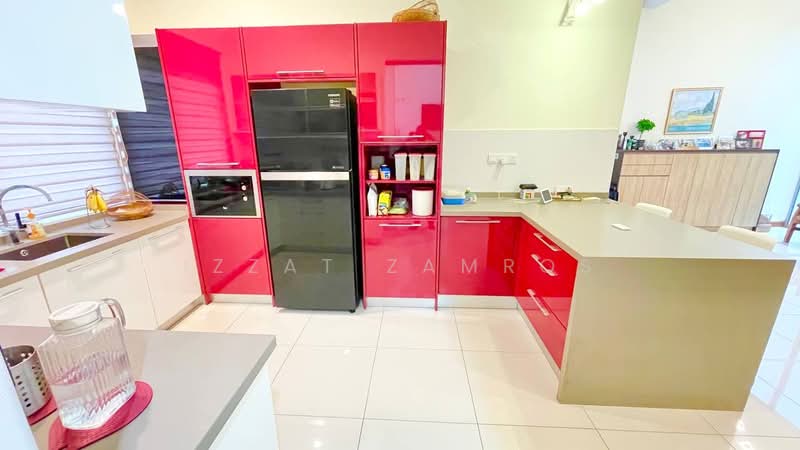 3-storey Terraced House for Sale in Symphony Hills (Cyberjaya) - Izzat Zamros - Kitchen - PropertyGuru.com.my