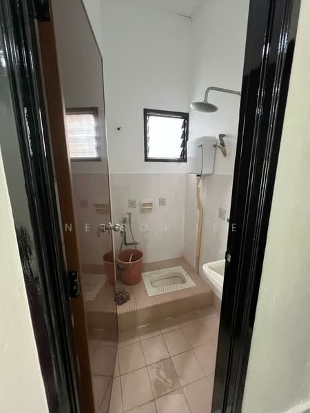 Rumah Teres 1 Tingkat untuk Disewa di Bandar Tun Hussein Onn (Cheras) - Nelson Lee - Bathroom - PropertyGuru.com.my