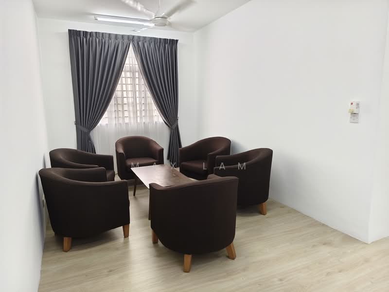 Pangsapuri untuk Dijual di Flora Damai - Max Lam - Living Room - PropertyGuru.com.my