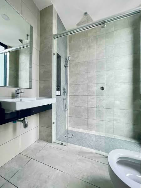 Service Residence for Sale at The Sentral Suites - Darren Lim - Bathroom - PropertyGuru.com.my
