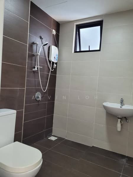 Kondominium untuk Dijual di Green Park Residence - Alvin Loh - Bathroom - PropertyGuru.com.my