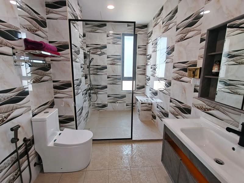 2-storey Terraced House for Sale in Sunway Iskandar (Iskandar Puteri (Nusajaya)) - Janlly Jong - Bathroom - PropertyGuru.com.my