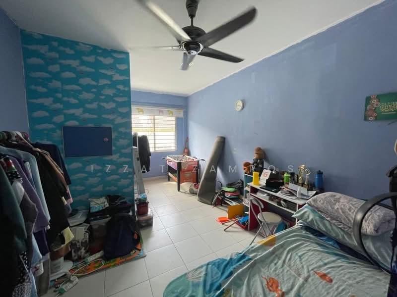 Rumah Teres 2 Tingkat untuk Dijual di Aman Putri (Sungai Buloh) - Izzat Zamros - Bedroom - PropertyGuru.com.my