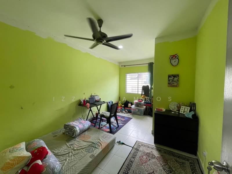 Rumah Teres 2 Tingkat untuk Dijual di Aman Putri (Sungai Buloh) - Izzat Zamros - Bedroom - PropertyGuru.com.my