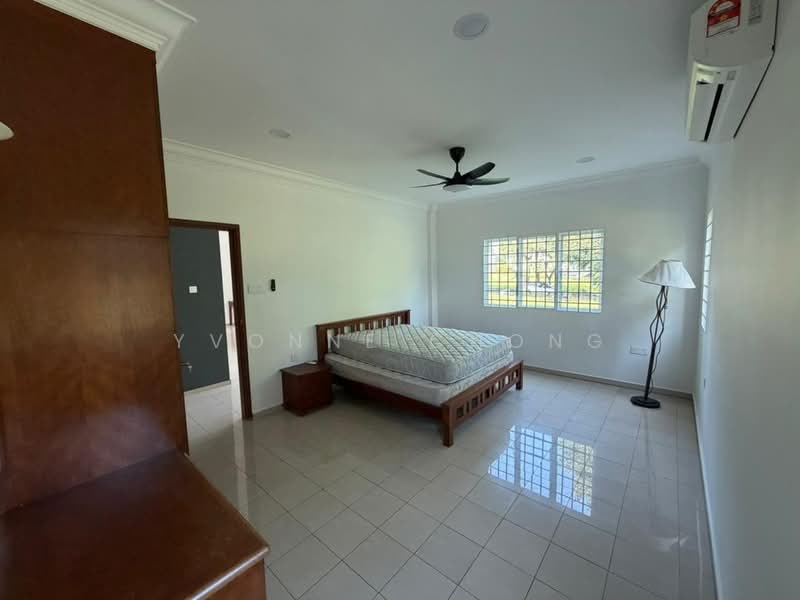 Rumah Banglo untuk Disewa di Leisure Farm (Gelang Patah) - Yvonne Chong - Bedroom - PropertyGuru.com.my