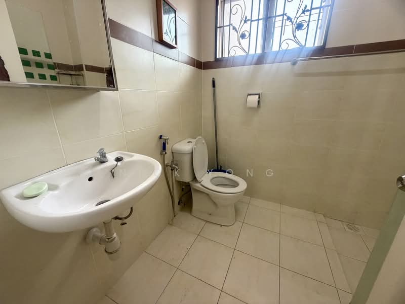 2-storey Terraced House for Sale in Taman Ikhlas (Bandar Sungai Long) - Nick Yong - Bathroom - PropertyGuru.com.my