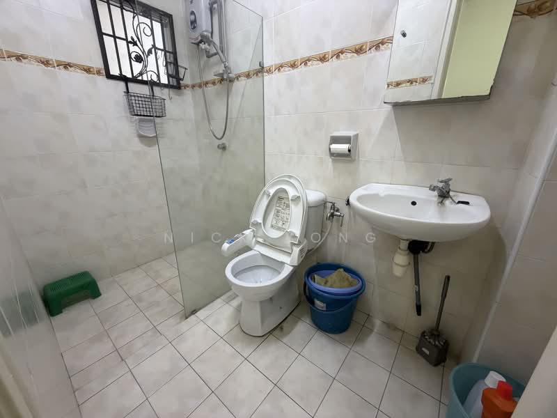2-storey Terraced House for Sale in Taman Ikhlas (Bandar Sungai Long) - Nick Yong - Bathroom - PropertyGuru.com.my