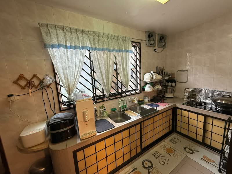 2-storey Terraced House for Sale in Taman Universiti (Skudai) - Iden Tan - Kitchen - PropertyGuru.com.my