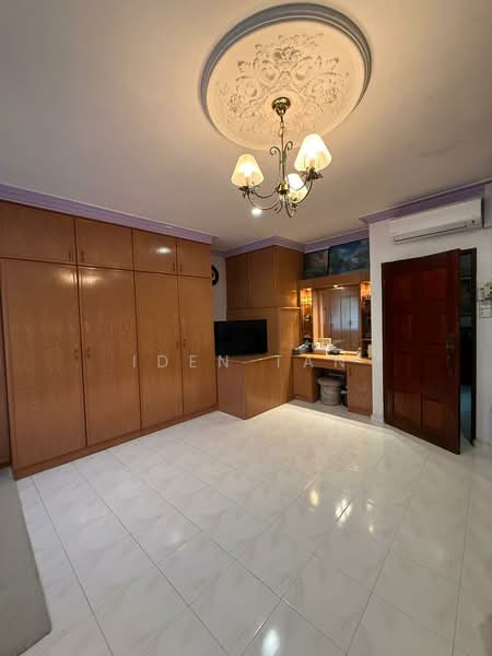 2-storey Terraced House for Sale in Taman Universiti (Skudai) - Iden Tan - Bedroom - PropertyGuru.com.my