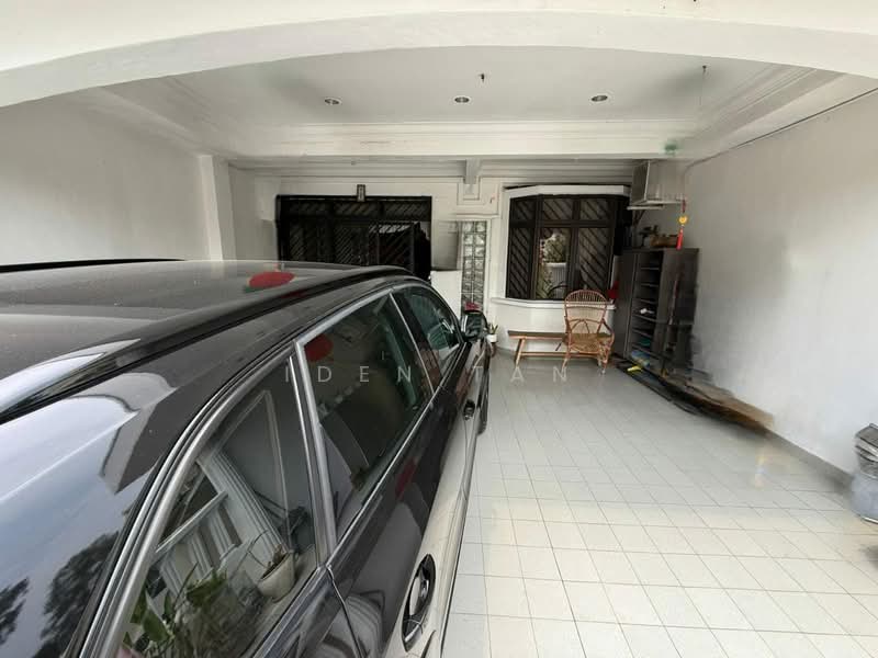 2-storey Terraced House for Sale in Taman Universiti (Skudai) - Iden Tan - Car Park - PropertyGuru.com.my