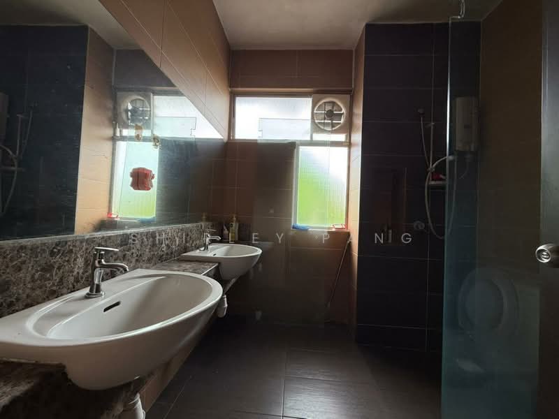Semi-Detached House for Sale in Horizon Hills (Iskandar Puteri (Nusajaya)) - Shirley Pang - Bathroom - PropertyGuru.com.my